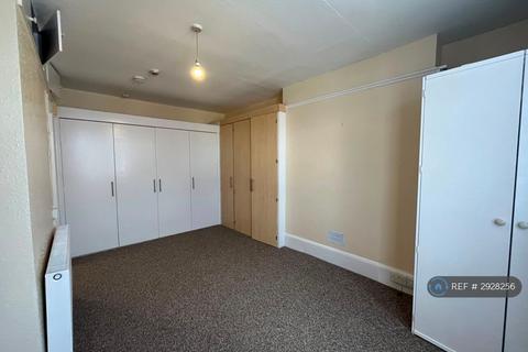 Studio to rent, Tonbridge Road, Maidstone, ME16