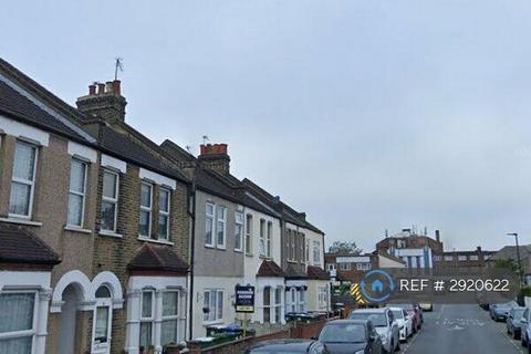 3 bedroom terraced house to rent, Springfield Road, Welling, DA16