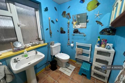 3 bedroom terraced house to rent, Springfield Road, Welling, DA16