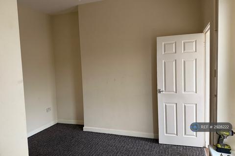 1 bedroom flat to rent, Senghenydd, Caerphilly, CF83