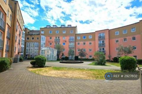 2 bedroom flat to rent, Wooldridge Close, Feltham, TW14
