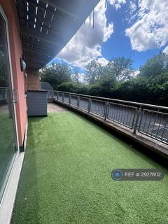2 bedroom flat to rent, Wooldridge Close, Feltham, TW14