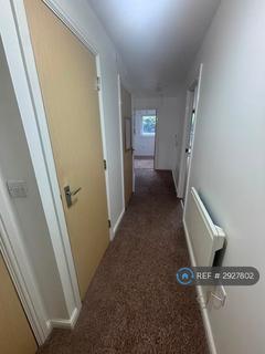 2 bedroom flat to rent, Wooldridge Close, Feltham, TW14