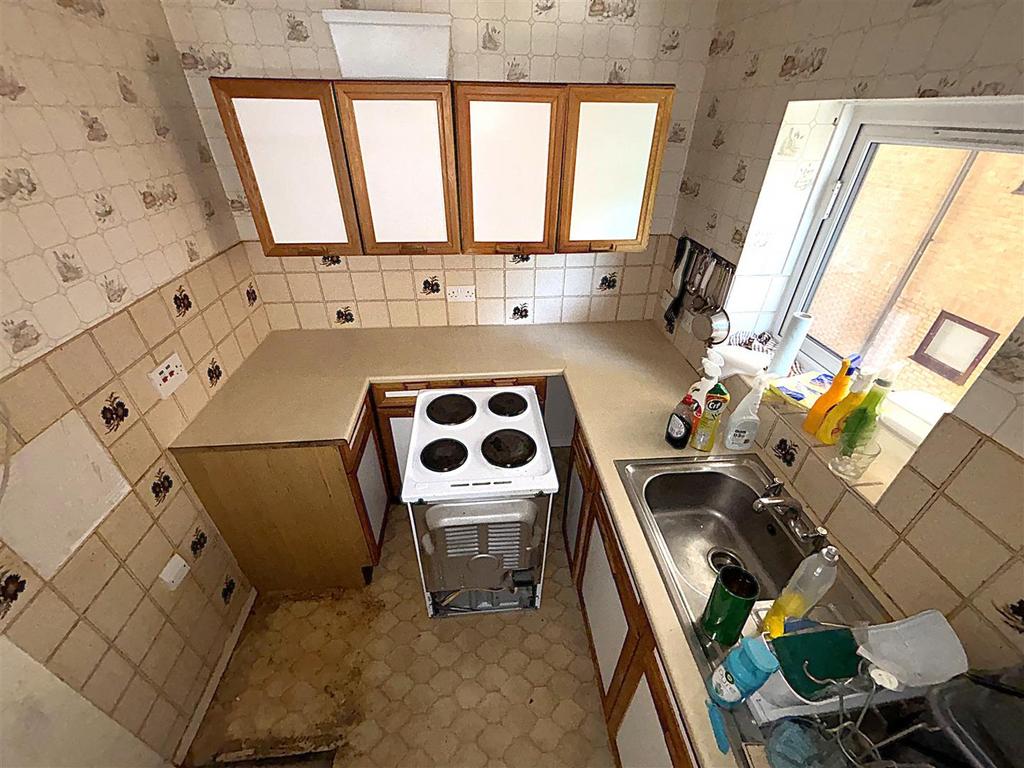 Fitted kitchen