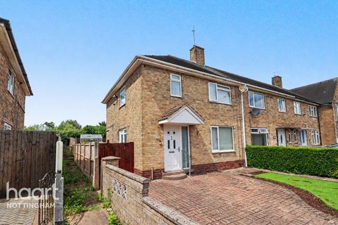 3 bedroom end of terrace house for sale, Thistledown Road, Clifton