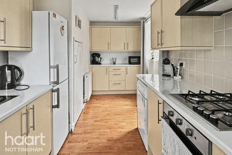 3 bedroom end of terrace house for sale, Thistledown Road, Clifton