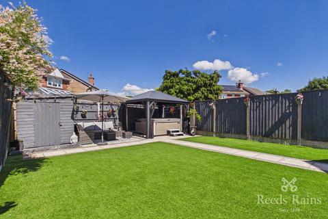 5 bedroom semi-detached house for sale, Parkside Drive, Merseyside L12