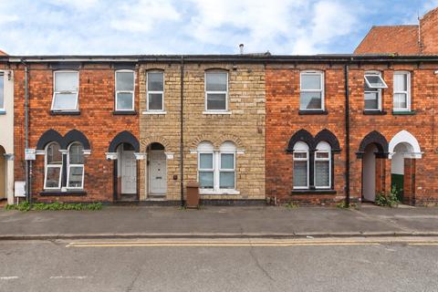 Terraced house - Portland Street, Lincoln, Lincolnshire, LN5