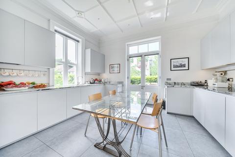 2 bedroom flat for sale, Westcott Road, Dorking, RH4