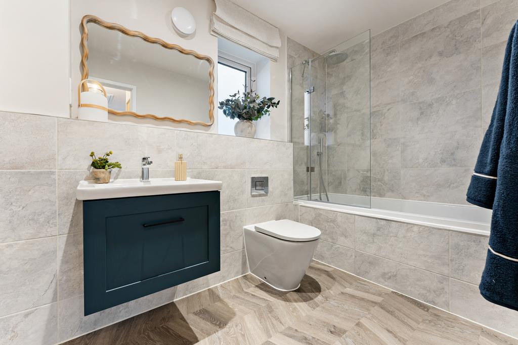 Collaton Park View Home- bathroom
