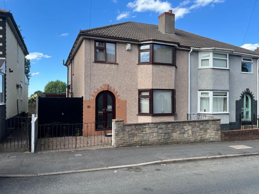3 bedroom semi-detached house for sale