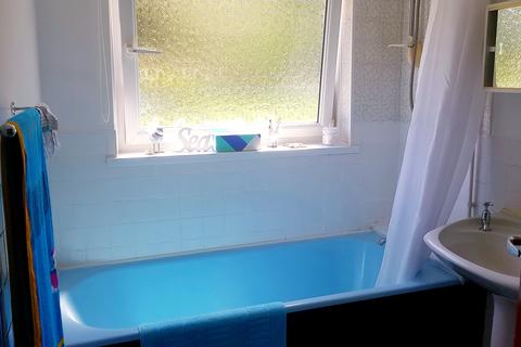 3 bedroom bungalow to rent, Newlyn, Penzance, TR18