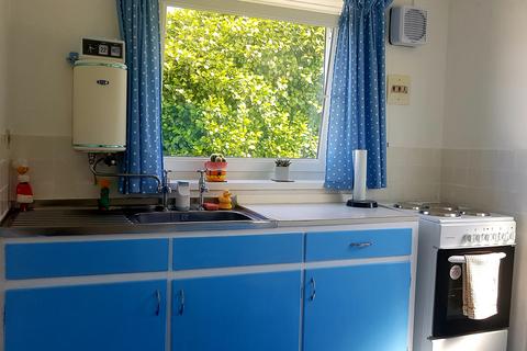 3 bedroom bungalow to rent, Newlyn, Penzance, TR18