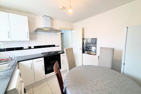 2 bed flat/apartment for rent in Waterloo Street, Burton-on-Trent, DE14