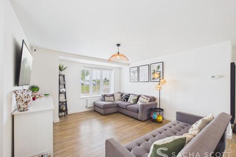 2 bedroom flat for sale, Preston Manor Road, Tadworth, KT20