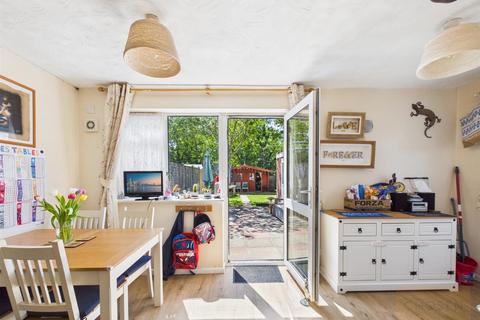 3 bedroom semi-detached house for sale, Ridgemount Close, Brockworth, Gloucester