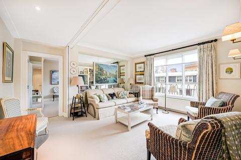 1 bedroom flat for sale, Sloane Court East, London SW3
