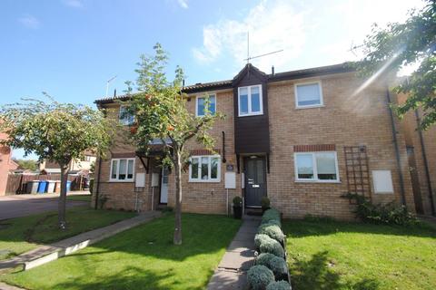 2 bed terraced house for rent in Salter Close, Bury St. Edmunds IP32