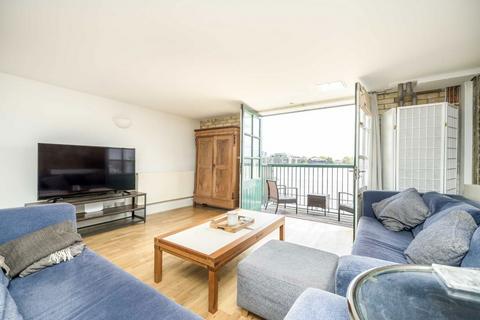 2 bedroom flat for sale, Wapping Wall, London E1W