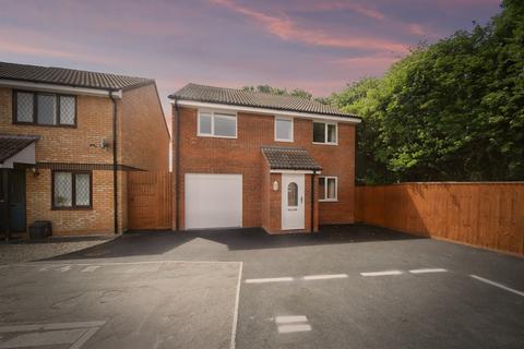3 bedroom detached house for sale, Witham Close, Taunton