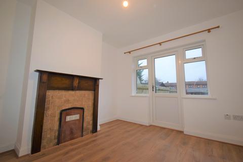 3 bedroom semi-detached house to rent, Eastcote Lane, Harrow HA2