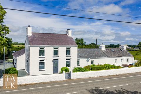 5 bedroom farm house for sale, Brynteg, Anglesey LL78