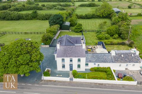 5 bedroom farm house for sale, Brynteg, Anglesey LL78