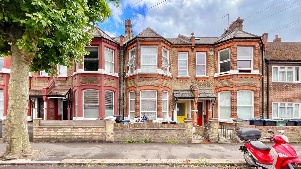 5 bedroom terraced house for sale
