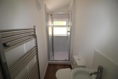 2 bedroom terraced house to rent, Beards Terrace, Coggeshall, Colchester