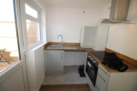 2 bedroom terraced house to rent, Beards Terrace, Coggeshall, Colchester