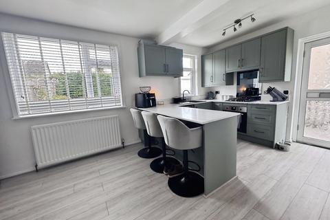 3 bedroom semi-detached house for sale, Greenton Avenue, Scholes, BD19