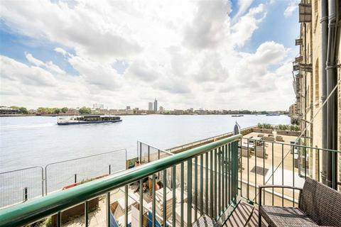 2 bedroom flat for sale, Wapping Wall, London E1W