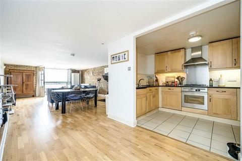 2 bedroom flat for sale, Wapping Wall, London E1W