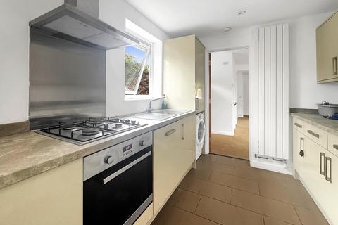 3 bedroom end of terrace house to rent, Kendal Way, Cambridge CB4