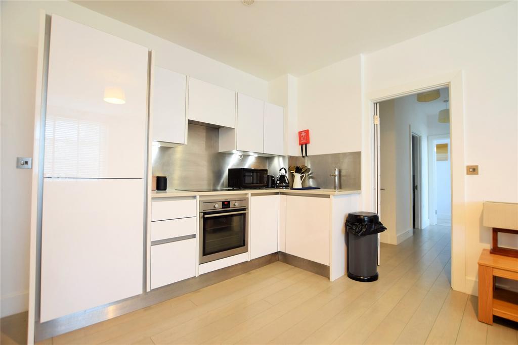 Apartment in Reading - View 2