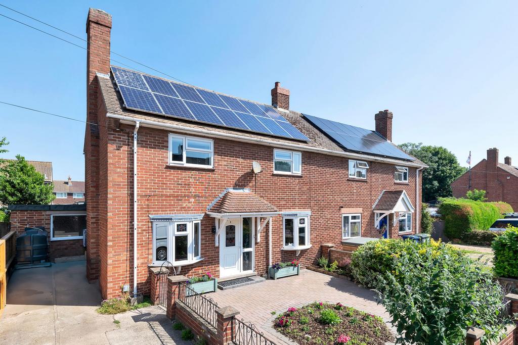 3 bedroom semi-detached house for sale