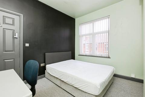 5 bedroom terraced house for sale, London Road, Alvaston, Derby
