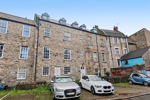 2 bedroom flat for sale, Longbridge, Shepton Mallet