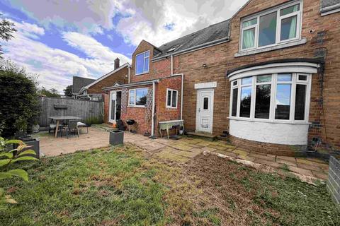 4 bedroom semi-detached house to rent, Mount Pleasant, Houghton Le Spring, Tyne & Wear, DH5