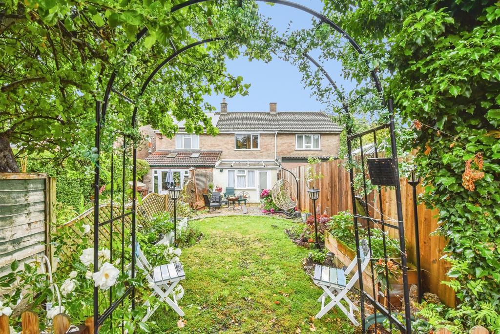 2 bedroom terraced house for sale