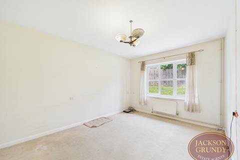 2 bedroom semi-detached bungalow for sale, Taylor Avenue, Abington, NN3 2DD