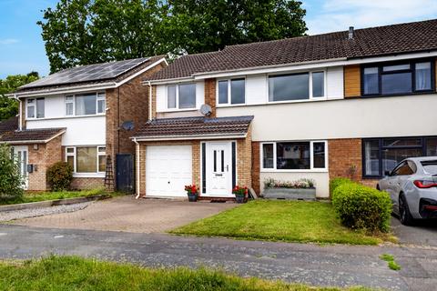 4 bedroom semi-detached house for sale, Norbury Place, Hampton Dene, Hereford, HR1