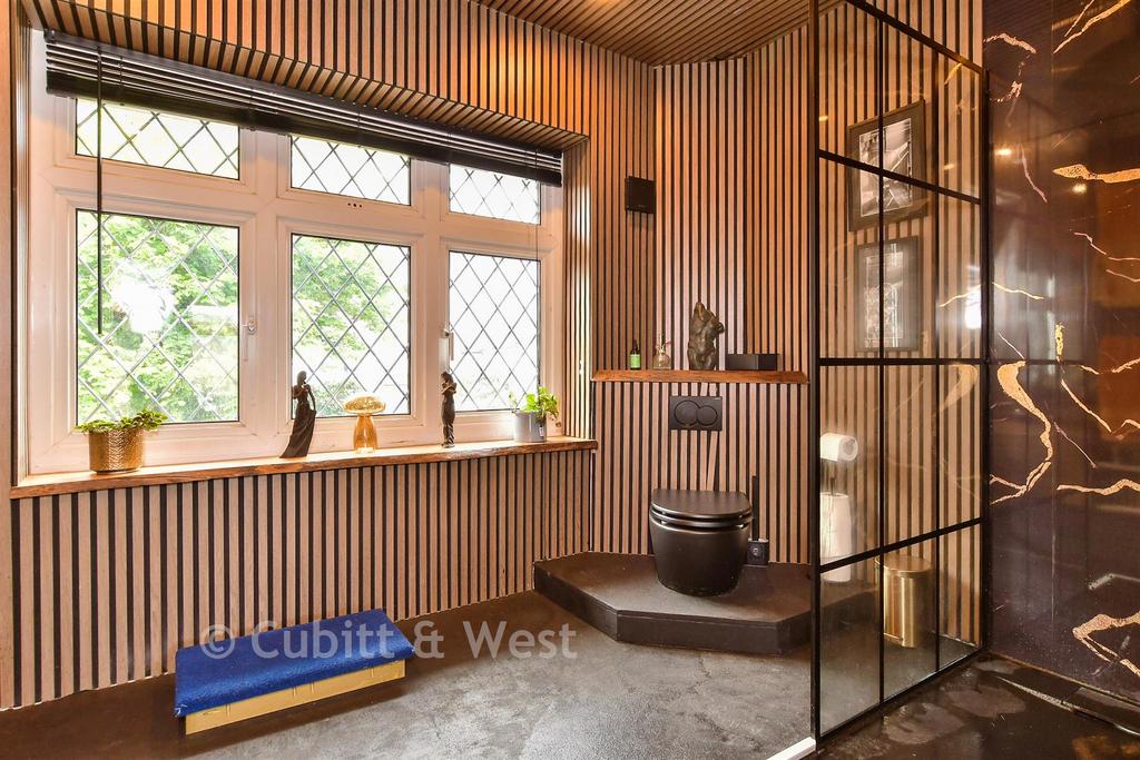 En-Suite Shower Room*