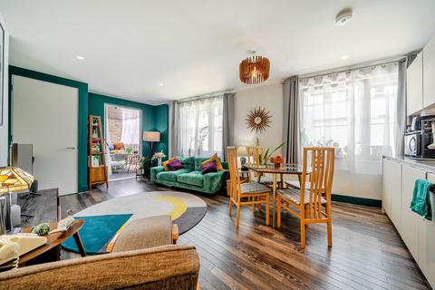 1 bedroom flat for sale, Moulding Lane, London, SE14
