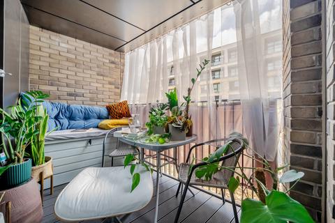 1 bedroom flat for sale, Moulding Lane, London, SE14