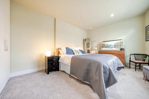 1 bedroom flat for sale, Moulding Lane, London, SE14