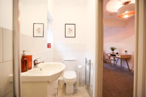 1 bedroom in a house share to rent, Manchester Road, Warrington, WA1