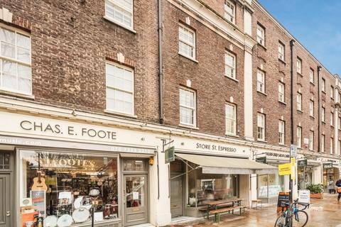 2 bedroom apartment to rent, Store Street, Bloomsbury, WC1E