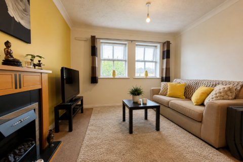 1 bedroom apartment for sale, Hurworth Avenue, Slough SL3