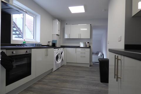 1 bedroom in a house share to rent, Monks Road, Lincoln,